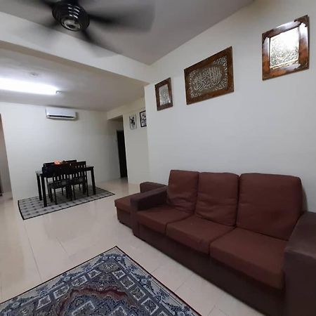 Dhuha Homestay @ Seri Alam Masai , Johor Buitenkant foto